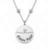 Silbernes personalisiertes Edelstahl Armband mit rundem Anhänger, Herzlinie Design und Namensgravur „Adele Peter“