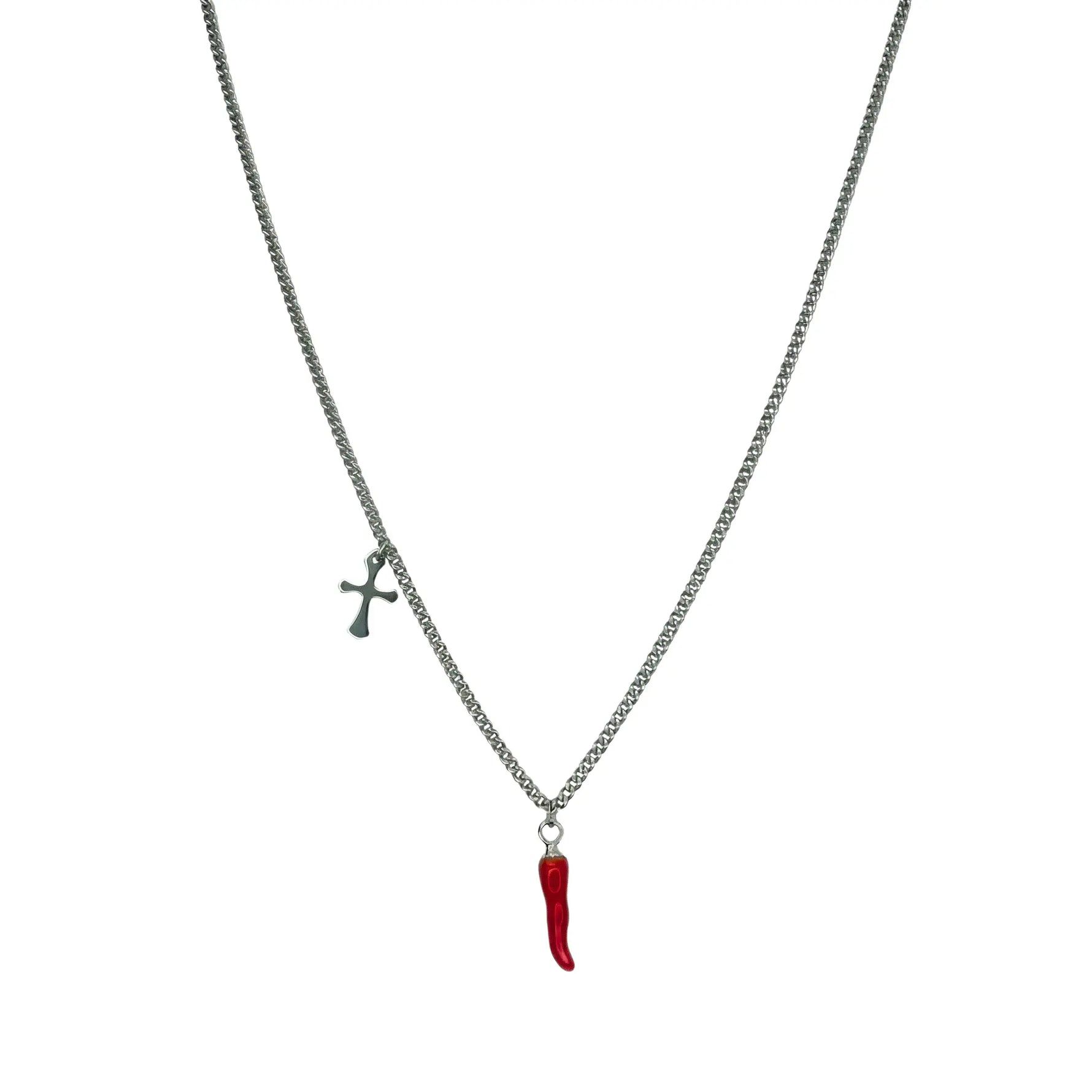 Silberfarbene Halskette mit rotem Chili-Anhänger und Kreuz-Detail, moderner Glücksanhänger.