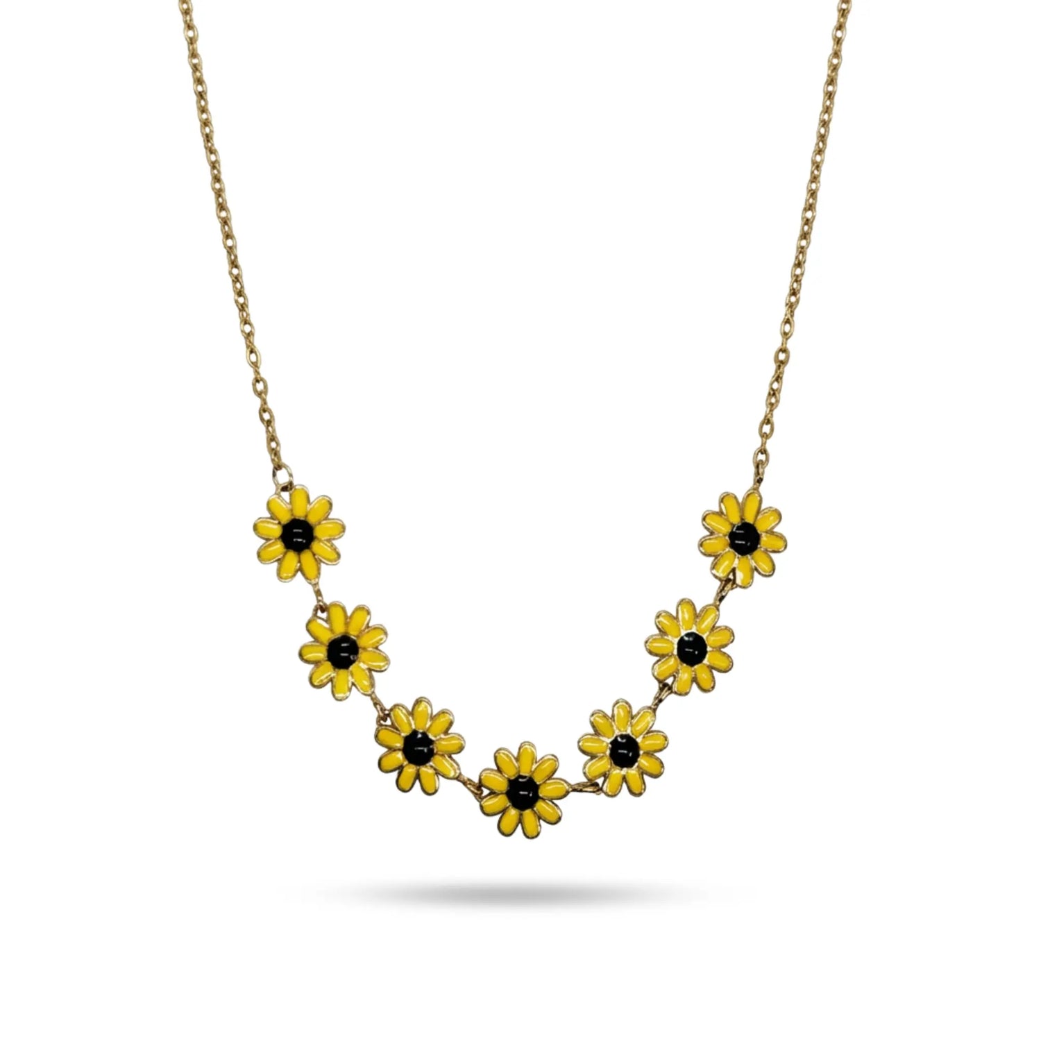 Goldene Blumen-Halskette aus Edelstahl mit gelben Sonnenblumen-Elementen, floraler Schmuck auf weißem Hintergrund