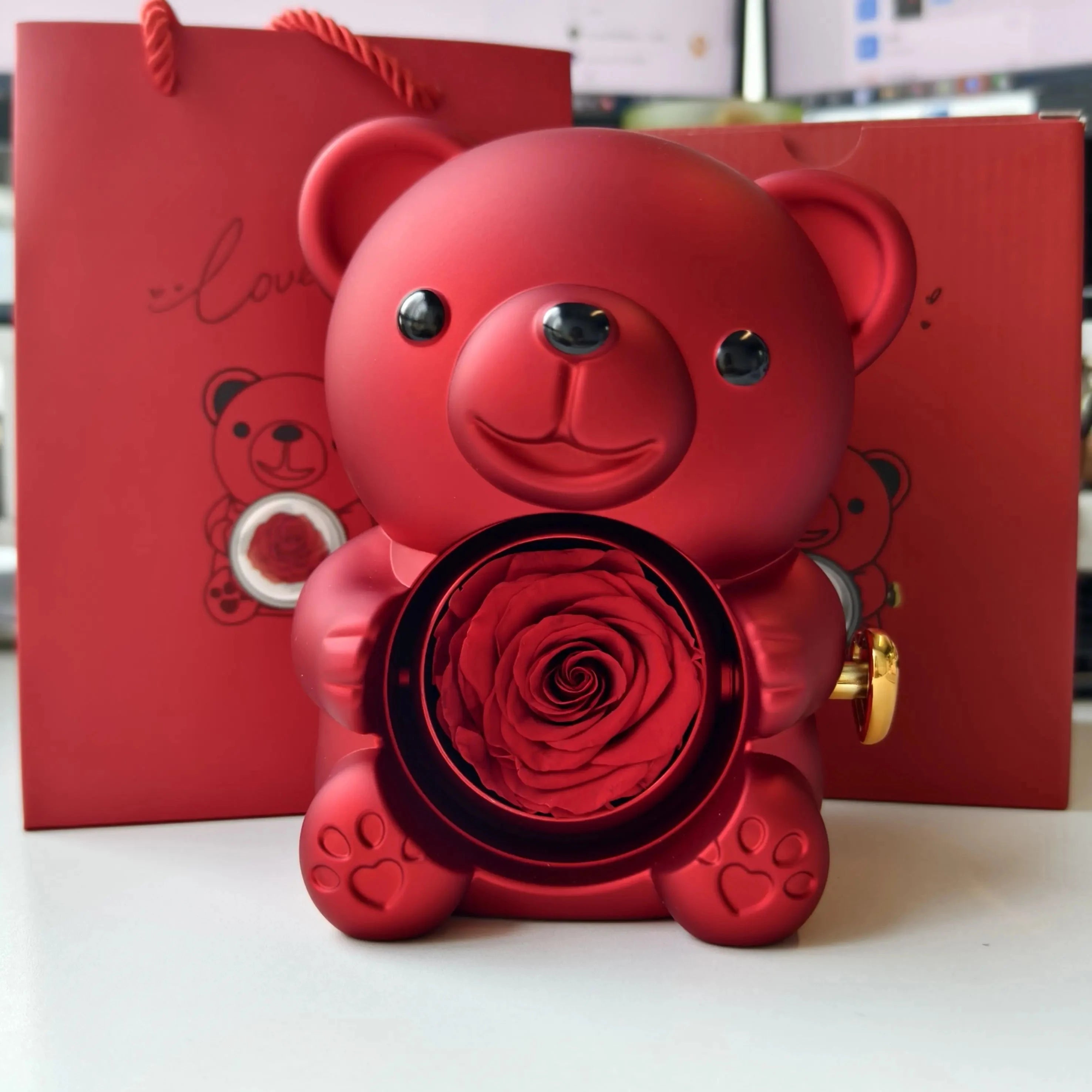 Teddy Bear Geschenkbox mit einer personalisierbaren Halskette